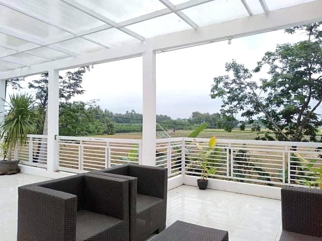 Mangir Homestay บันยูวังงี ภายนอก รูปภาพ